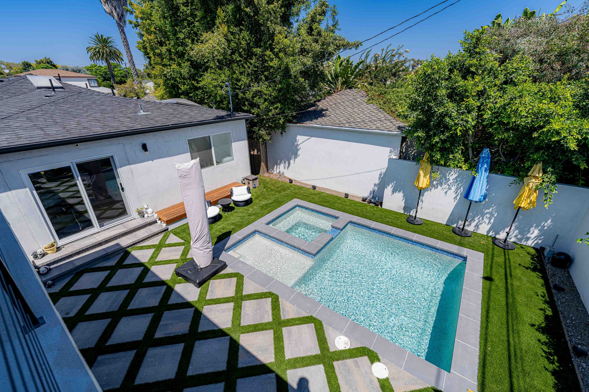 Los Angeles — 2 Story ADU & Pool New Construction