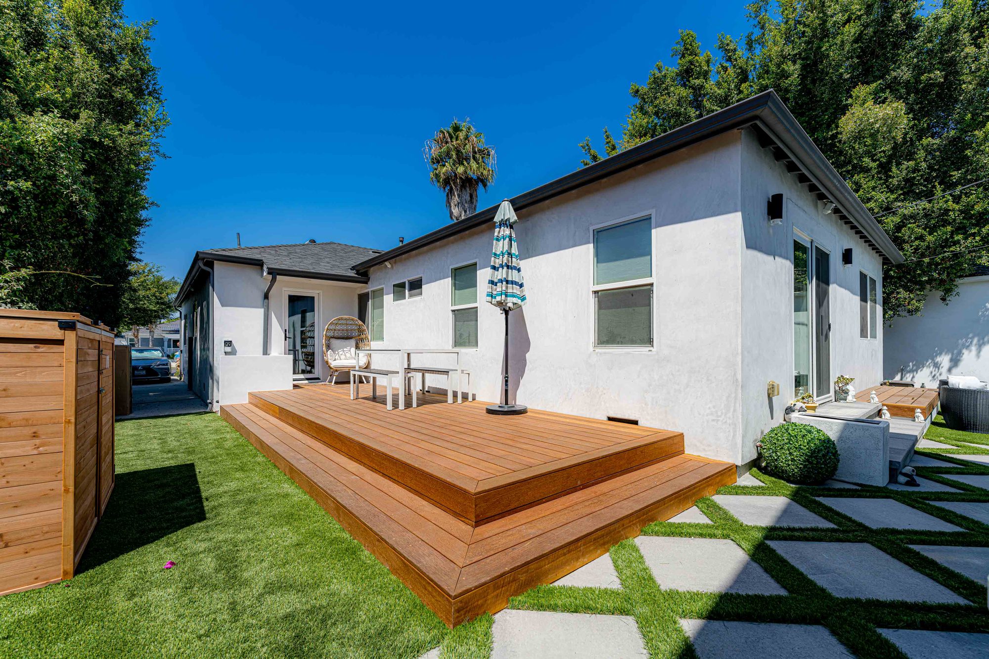 Los Angeles — 2 Story ADU & Pool New Construction