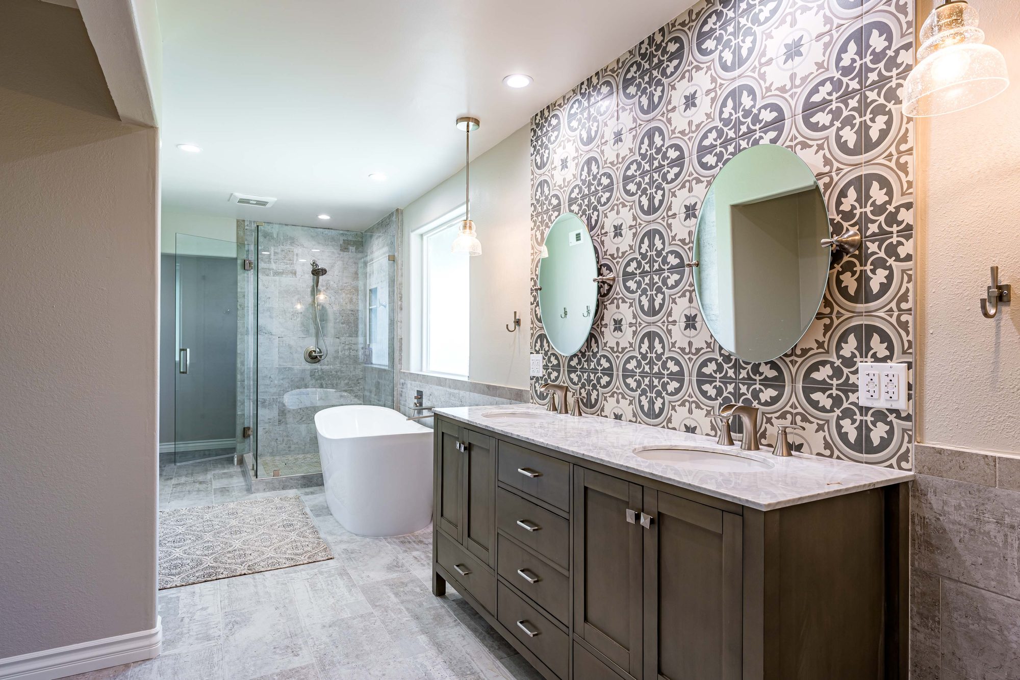 Thousand Oaks — Master Bathroom