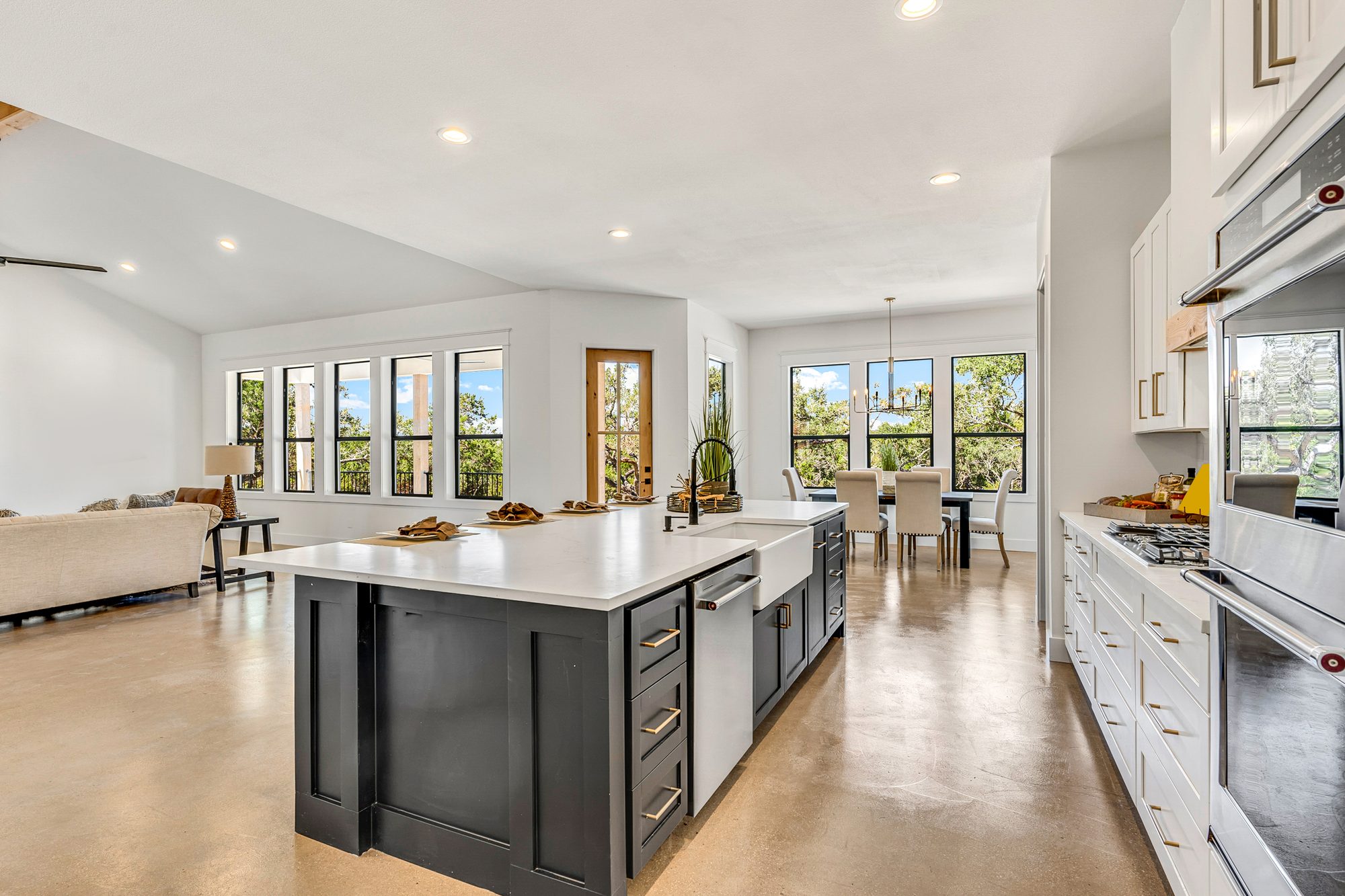 Woodland Hills — Kitchen