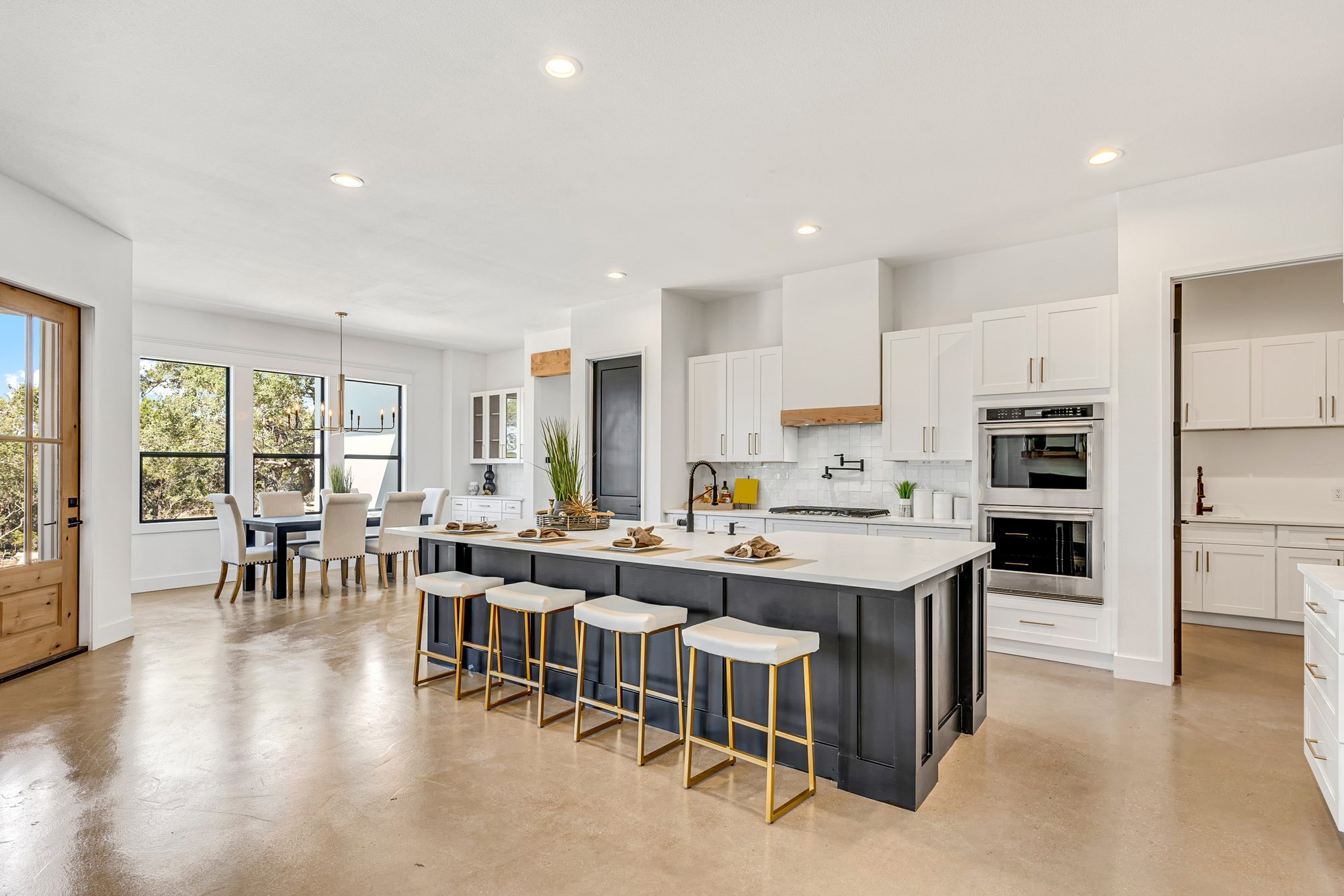 Woodland Hills — Kitchen